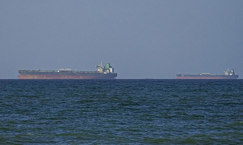 油价大幅走高！35艘船只掉头