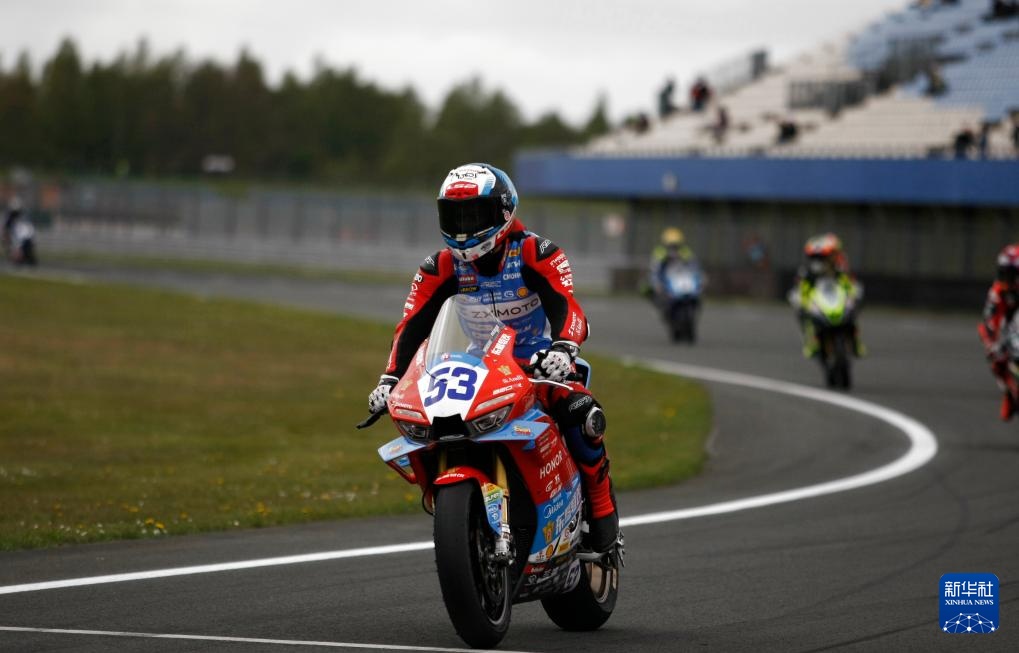 “张雪机车”车手获世界超级锦标赛WorldSSP组次回合第七名