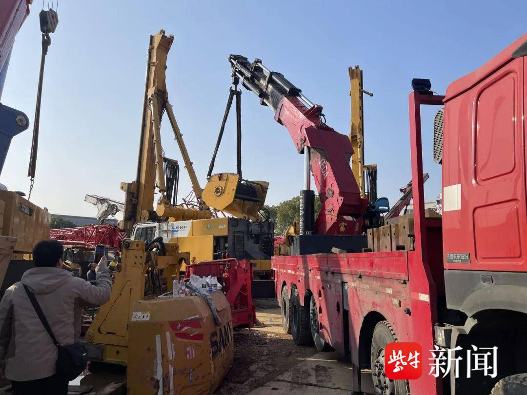 被执行人暗度陈仓把“活封”设备卖到国外，执行干警与时间赛跑将其拦截