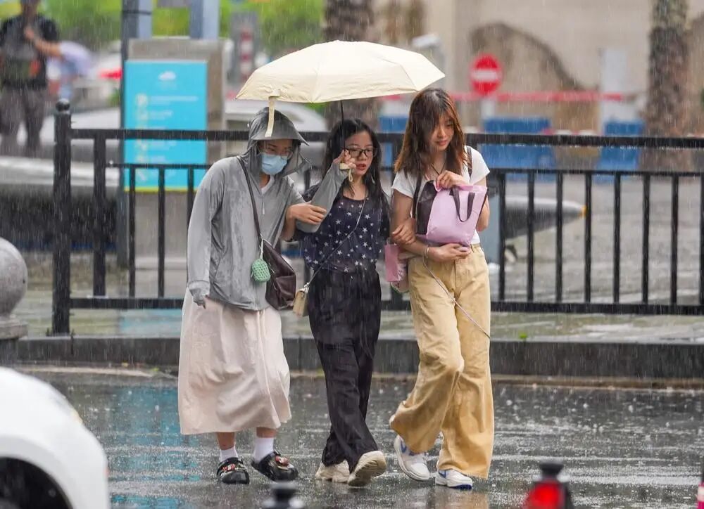北有沙尘，南有暴雨！今起广东将再迎强对流天气