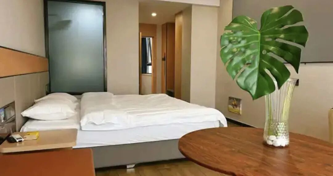 民宿内安装针孔摄像头，两人被刑拘！警方通报