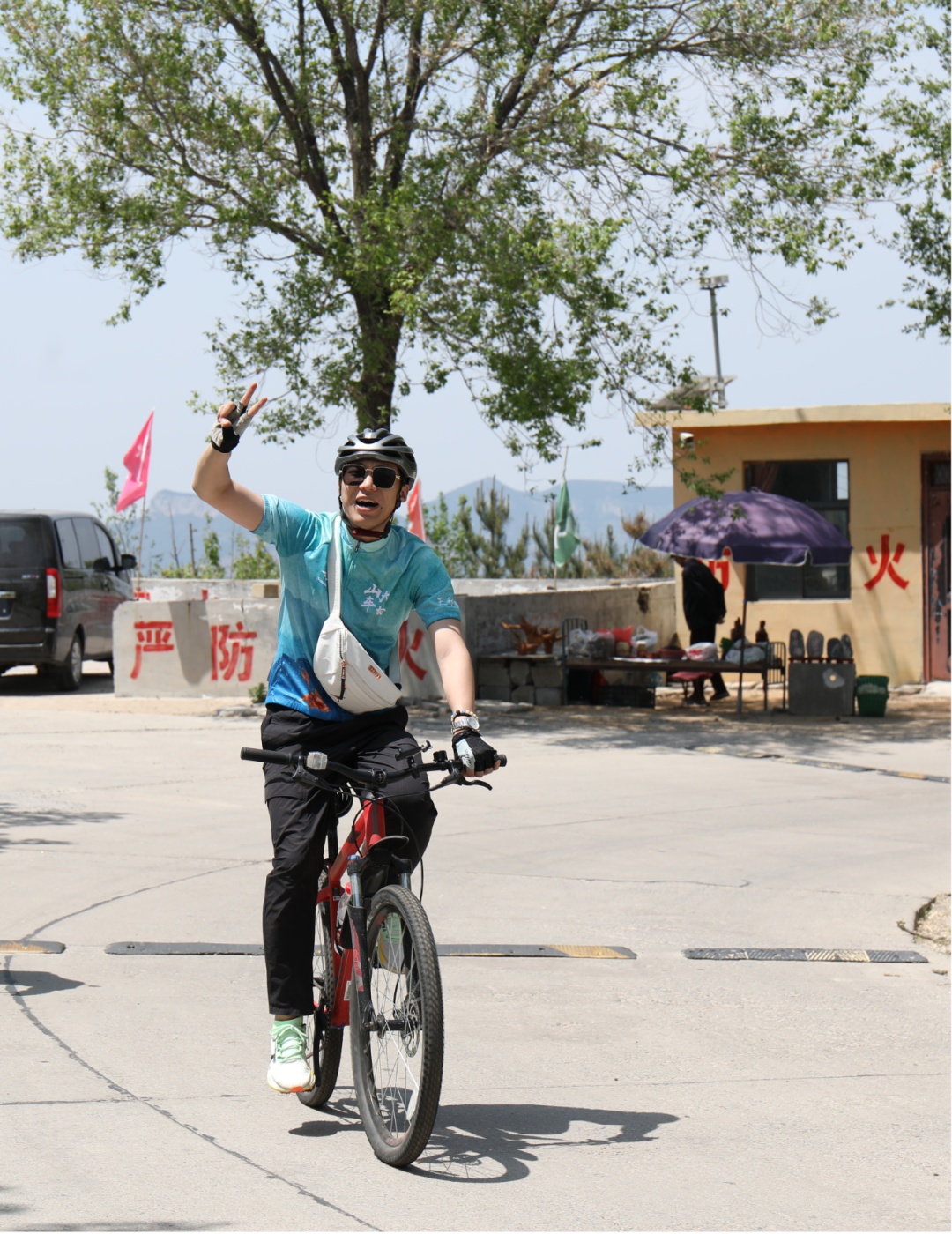 “我必须去！”这位警校生的决定，让人红了眼眶……