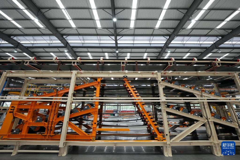 国产连续皮带机首次出口西班牙