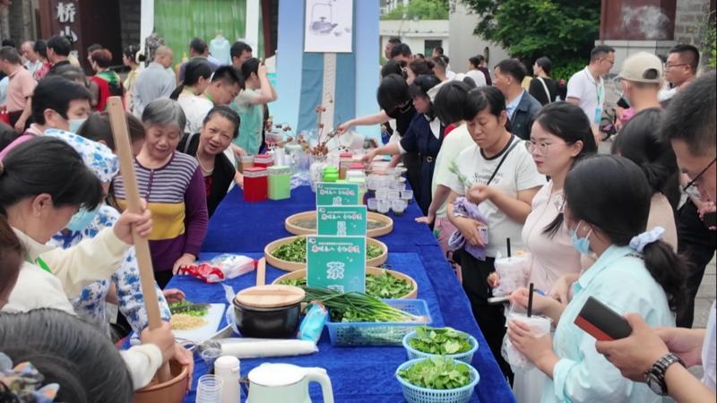 江西寻乌：谷雨前后采茶忙 茶文旅融合激发消费活力