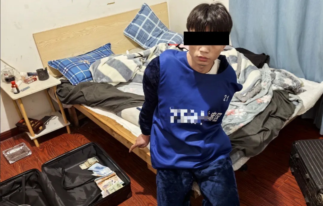 撬不开门，浙江一男子竟从隔壁卫生间天花板打洞进财务室盗窃！警方：已在杭州落网