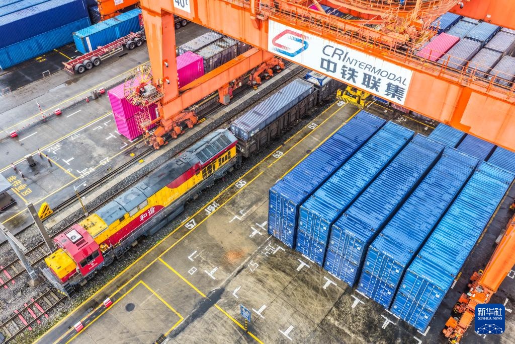 重庆西部陆海新通道一季度运量同比增幅超30%