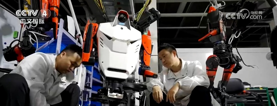 “生产性”服务业向“高”攀登赋能千行百业