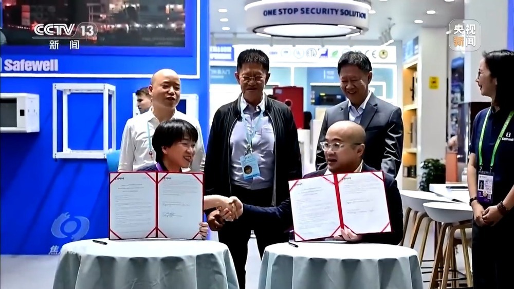 迭代升级不停步 广交会架起全球贸易新桥梁