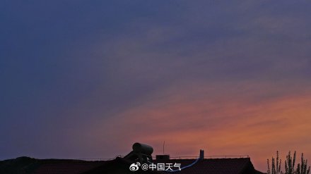 快抬头看！年度最大蛾眉月来了