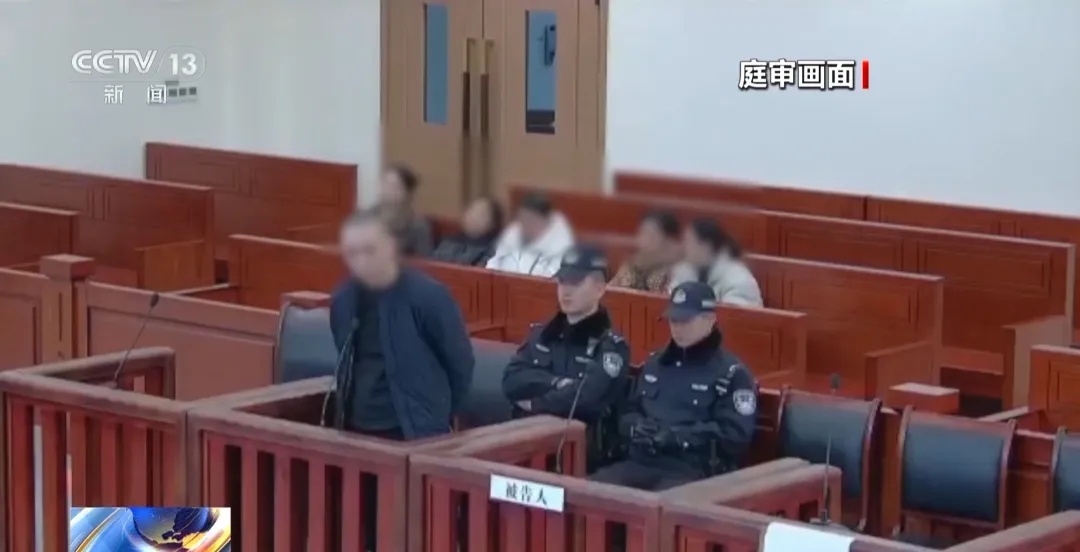 盗窃百万黄金 四川一男子潜伏通风管道9小时后作案，详情披露→