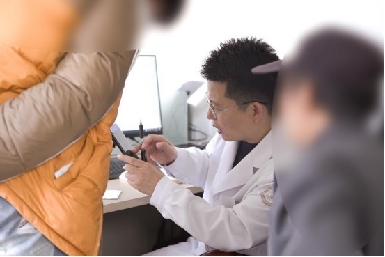 部分癌症早期可能释放信号，肿瘤专家：留意身体这四种变化