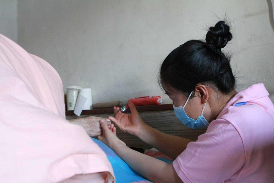 “小保费”撬动“大需求”——长护险助力破解家庭失能难题