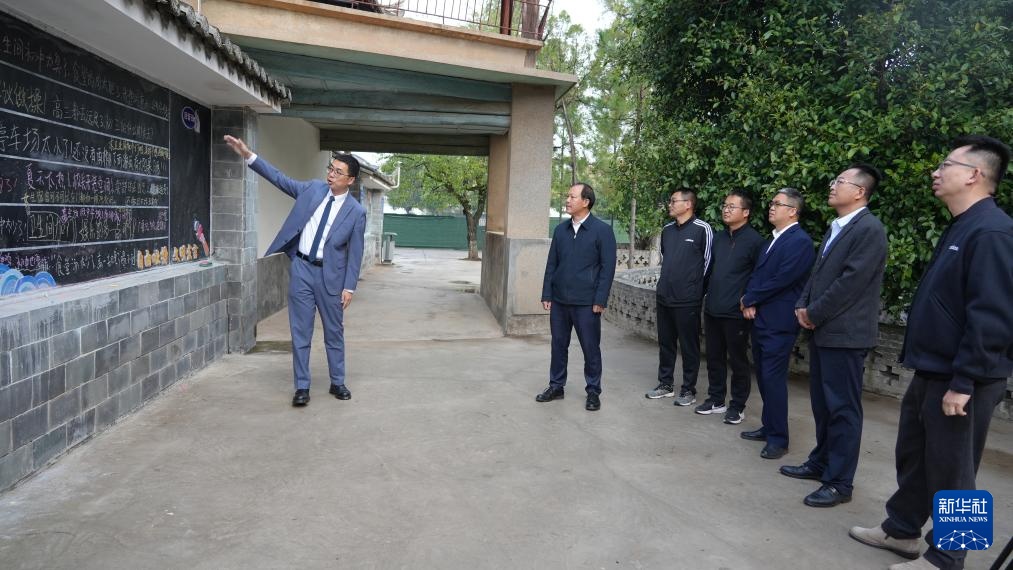 “一个学校如果连学生抱怨、吐槽的地方都没有……堵久了会出毛病的”