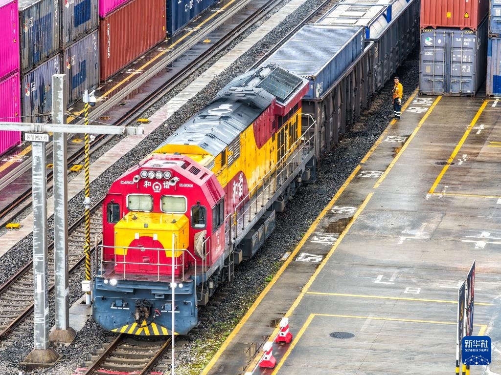 重庆西部陆海新通道一季度运量同比增幅超30%