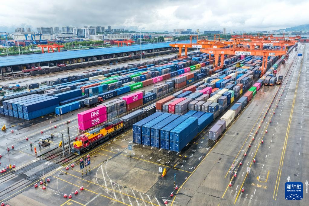 重庆西部陆海新通道一季度运量同比增幅超30%