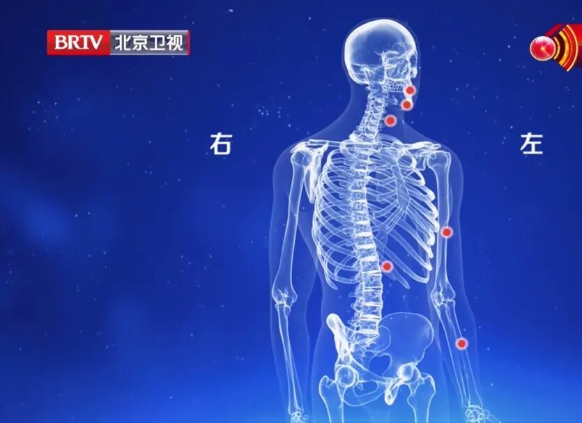 这种“嗓子不舒服”，可能是心梗前兆，7步自救法，快学→