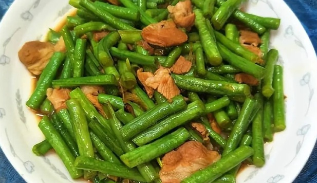 豆角煮熟透，别让“翠绿”变“危险”