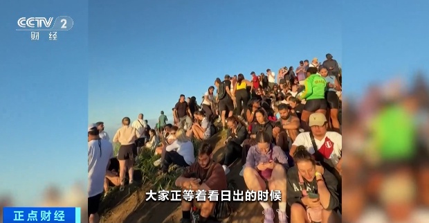 激烈交火！巴西爆发枪战，200多名游客被困山顶