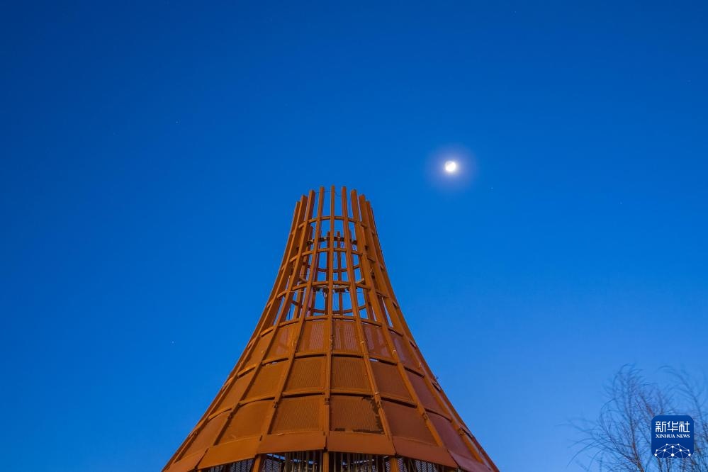 星空相册丨年度最大蛾眉月登场