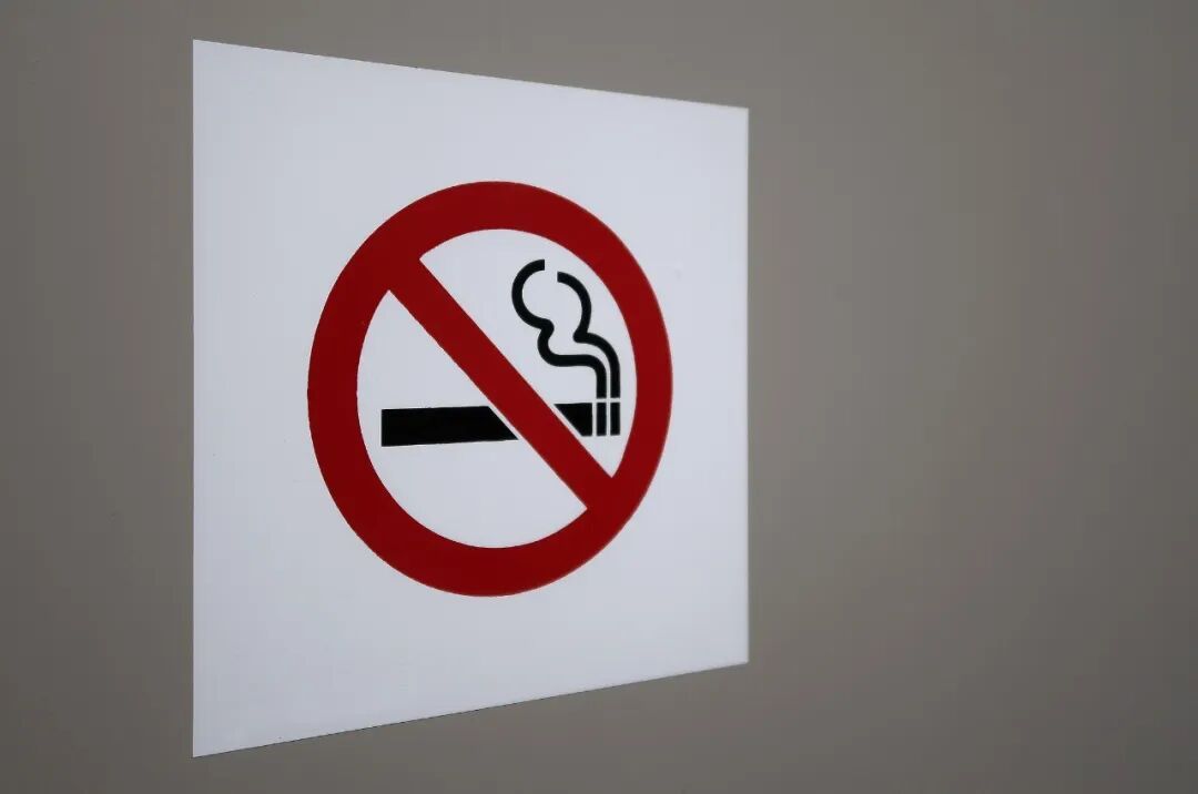 “打造无烟一代”，英国通过法案：现年17岁及以下青少年，被终身禁止购买香烟