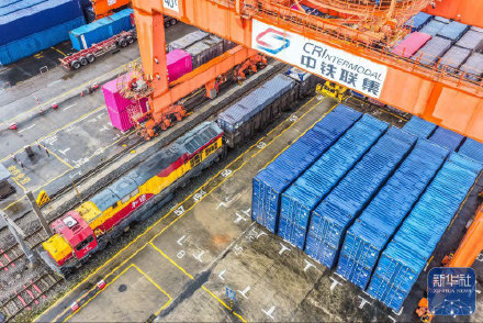 重庆西部陆海新通道一季度运量同比增幅超30%