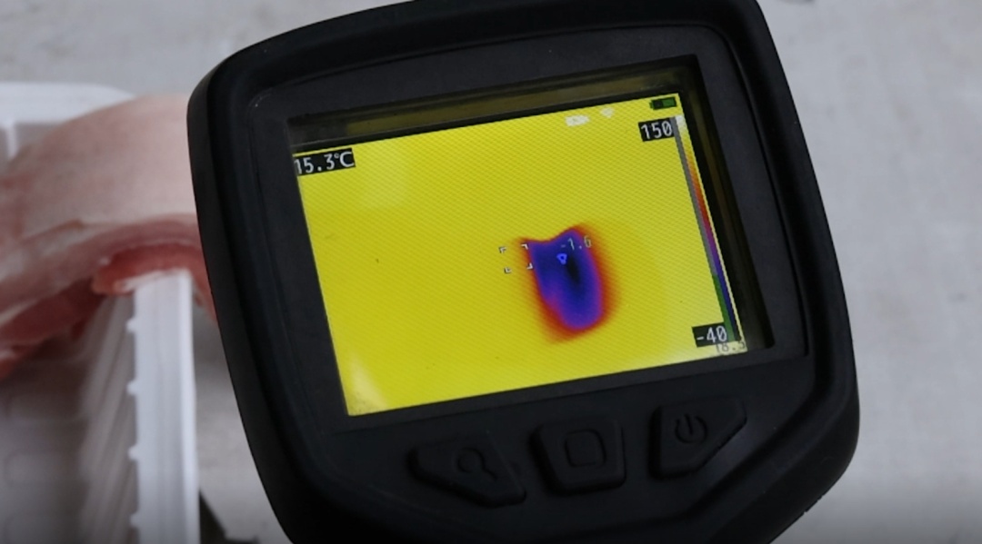 警惕！别再让孩子碰它！实验告诉你：误食会伤胃，放冰箱会爆炸