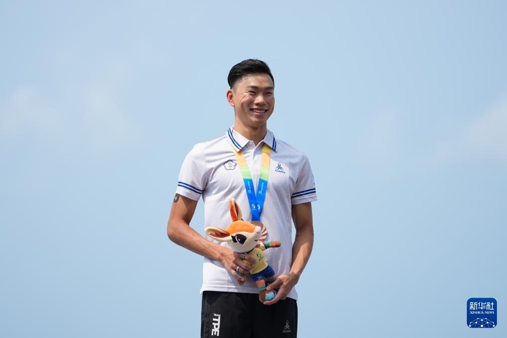 亚沙会游跑两项男子个人赛：中国选手获亚沙会首金