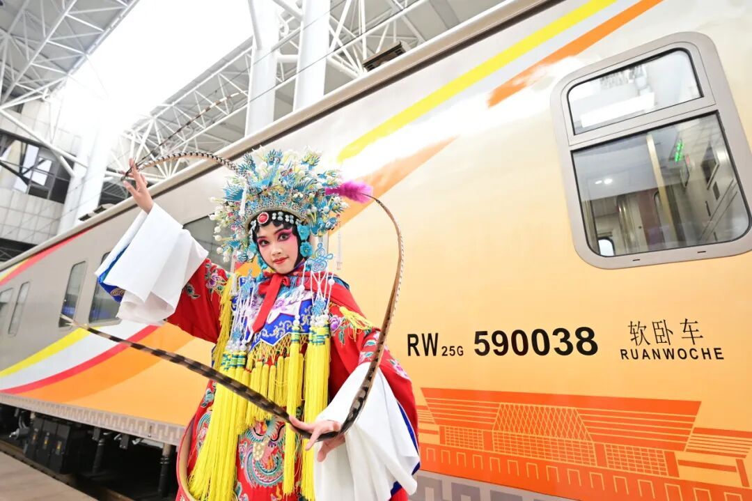 即将首发，全列卧铺+独立卫浴