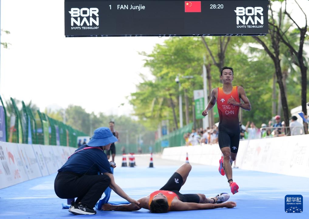 亚沙会游跑两项男子个人赛：中国选手获亚沙会首金