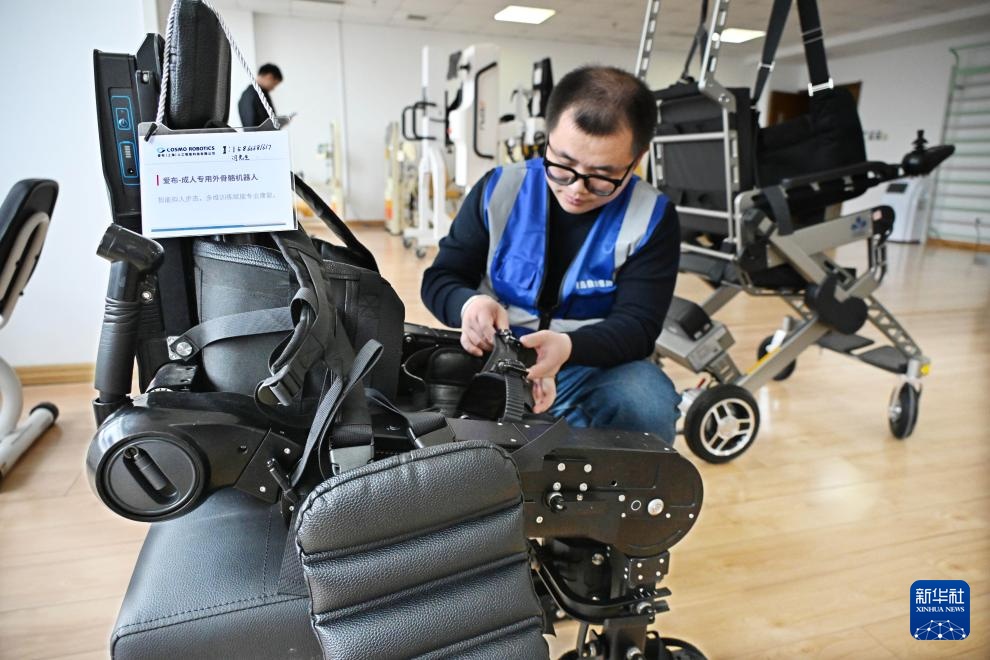 应时而生的具身智能训练师