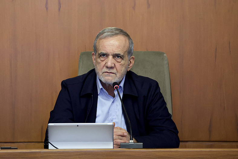 伊朗总统称欢迎对话 美实施封锁等行径是谈判主要障碍