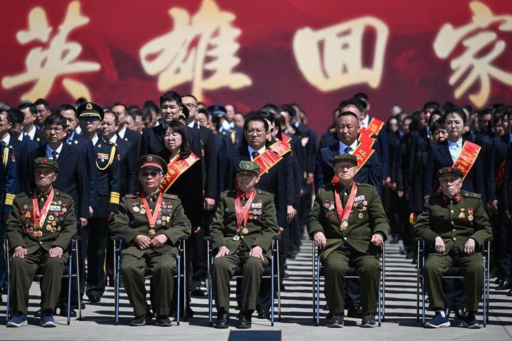 忠魂归故里 山河念英雄——第十三批在韩中国人民志愿军烈士遗骸迎回纪实