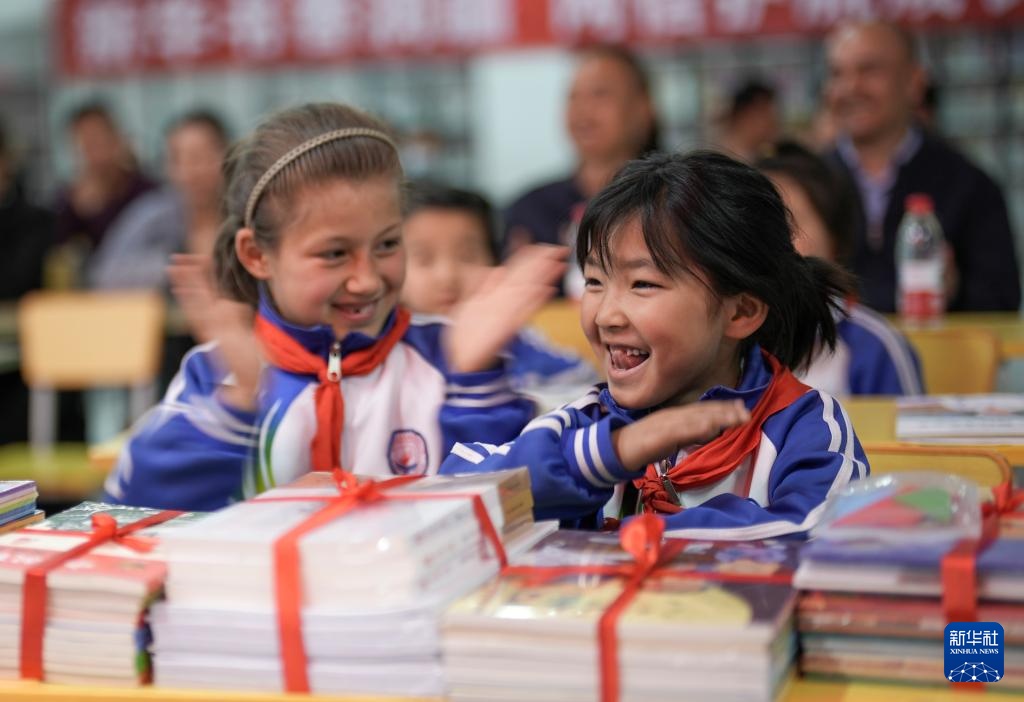 新疆新和：书香润南疆 阅读沁人心