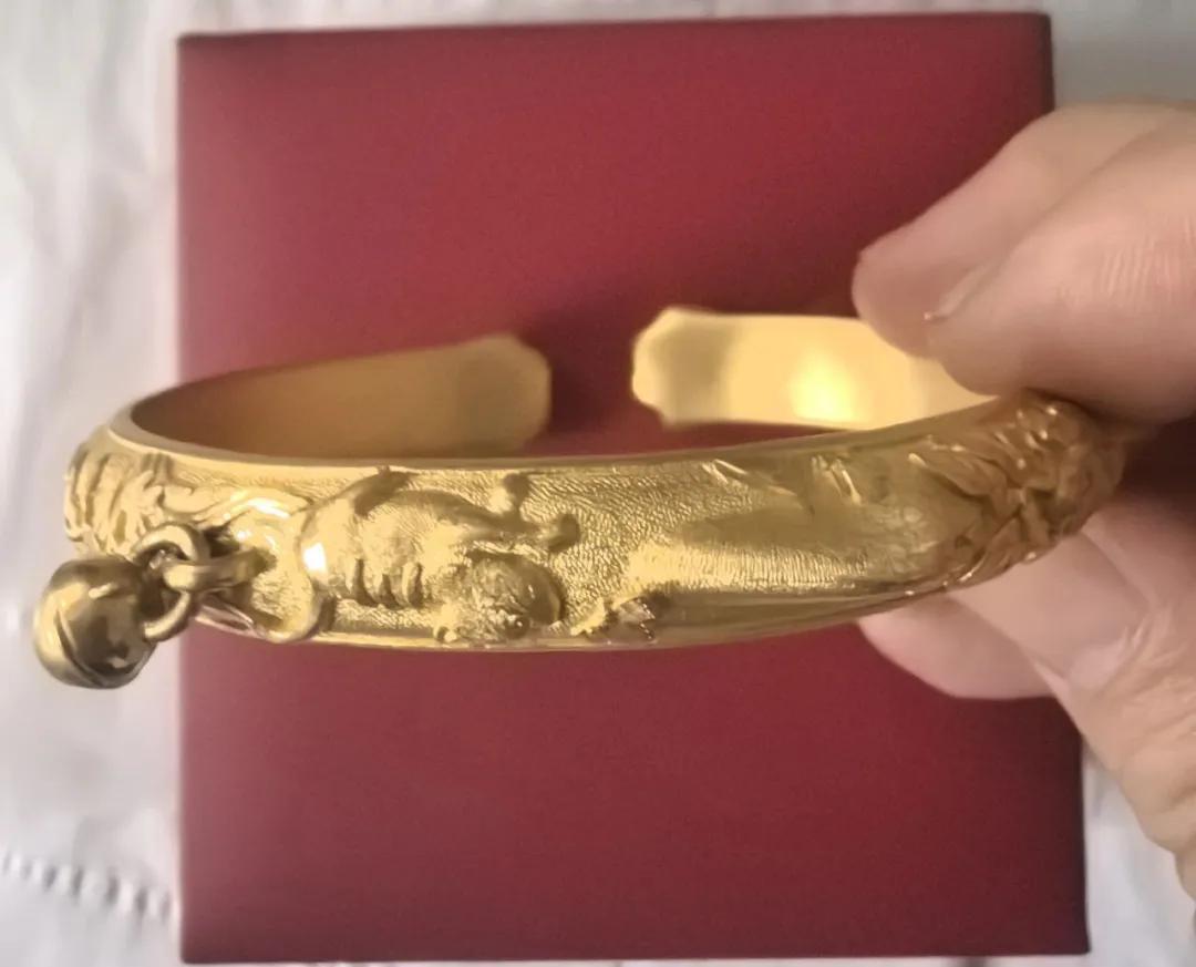 “高价收黄金”是馅饼还是陷阱？快递员+民警联手拆穿，12万保住了