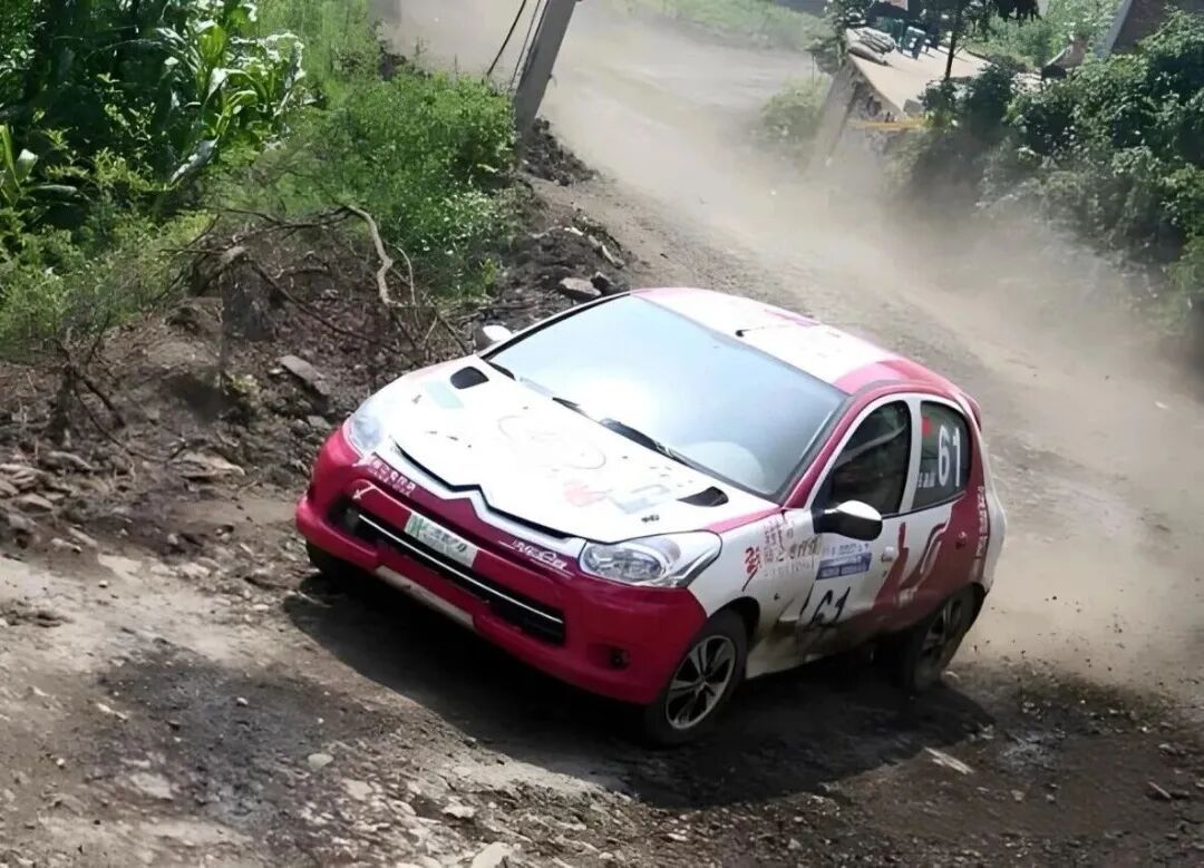 现实版“飞驰人生”！全职妈妈9年，40岁时重新成为赛车手：我想做回自己