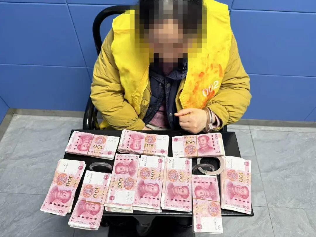 上海90岁老夫妻洗衣机藏在洗衣机里的10万元不翼而飞！护工说，自己是清白的，真相是→