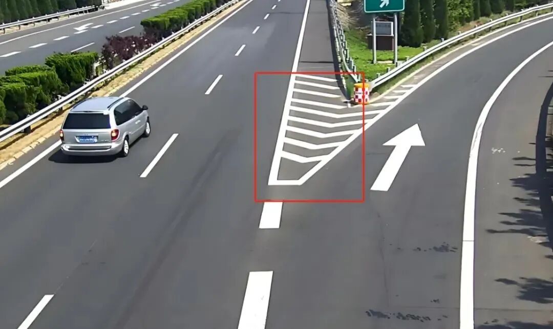 高速公路上的这些标线，你都认识吗？