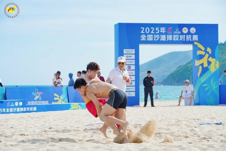 三亚海边，运动“大变身”