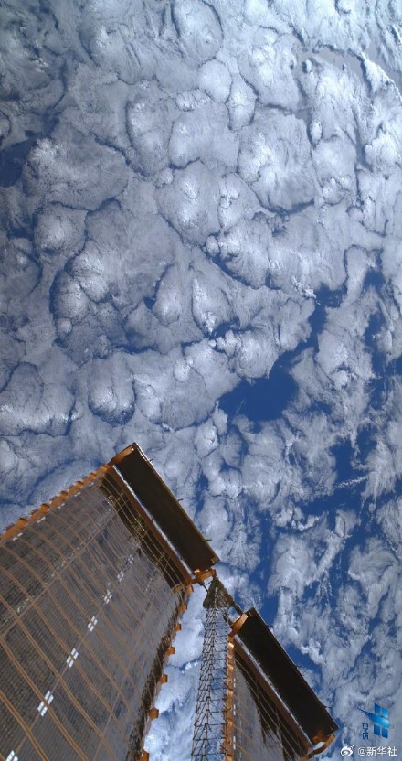 中国航天日邂逅宇宙级浪漫