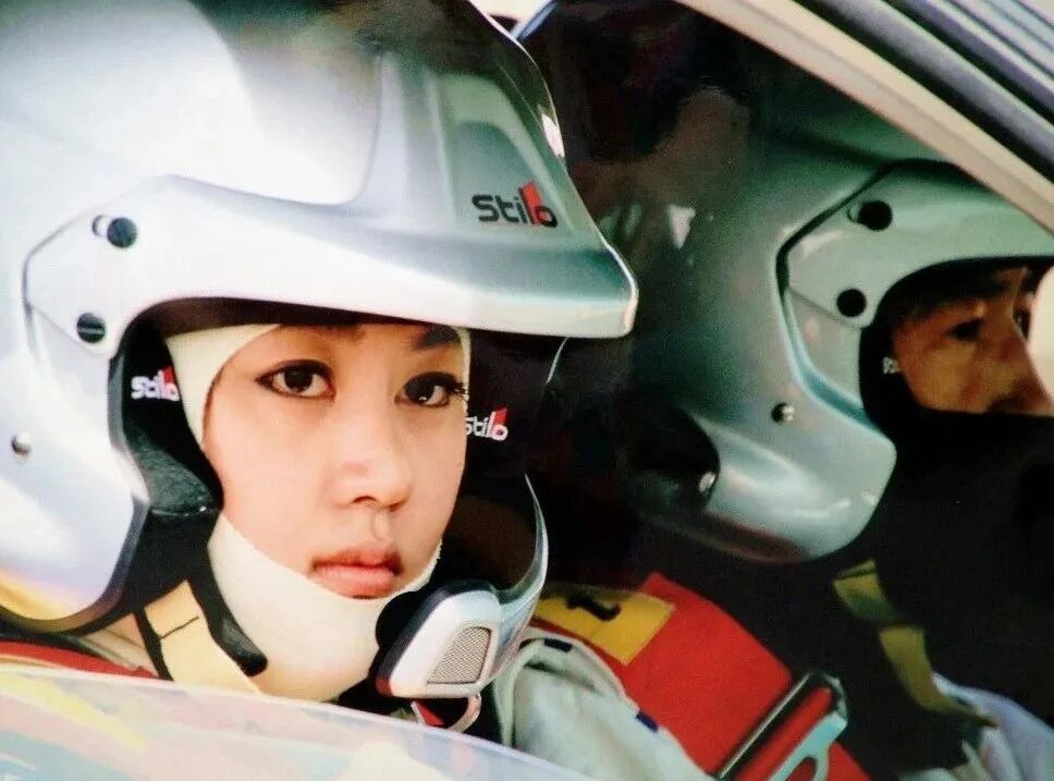 现实版“飞驰人生”！全职妈妈9年，40岁时重新成为赛车手：我想做回自己