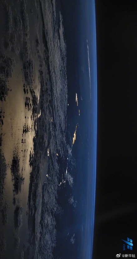 中国航天日邂逅宇宙级浪漫