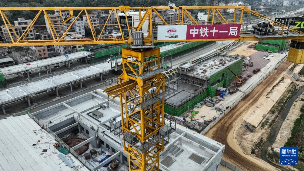 南珠高铁玉岑段工程建设进入冲刺阶段