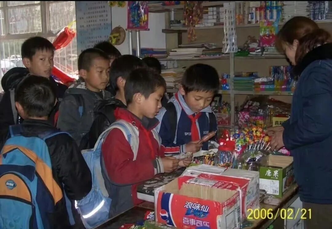 “被吓到！”AI生图已经这么逼真了？网友：以后还能信吗...