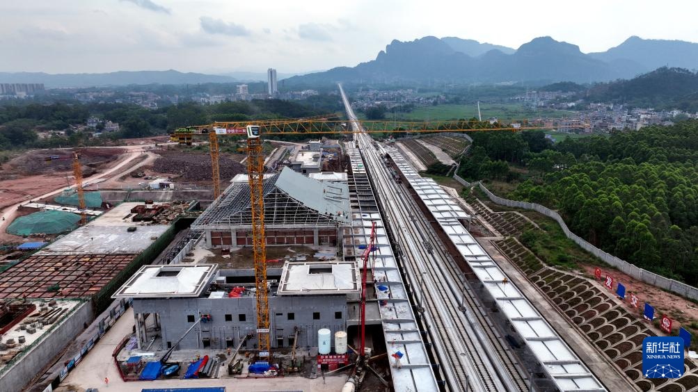 南珠高铁玉岑段工程建设进入冲刺阶段