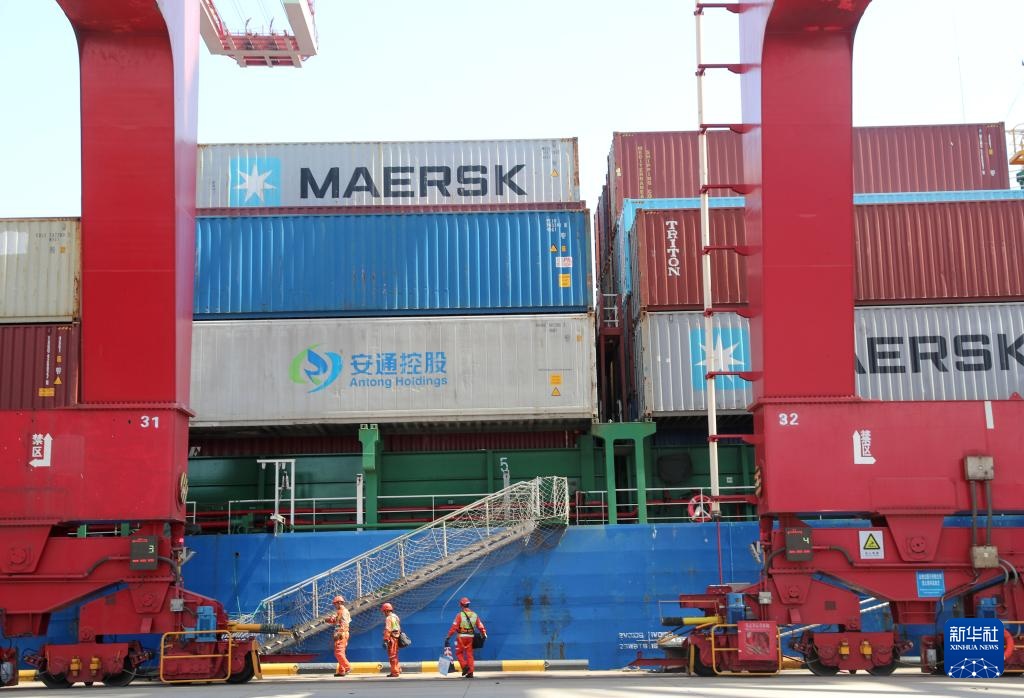山东青岛：“山港通” 智能转运进口模式正式开通