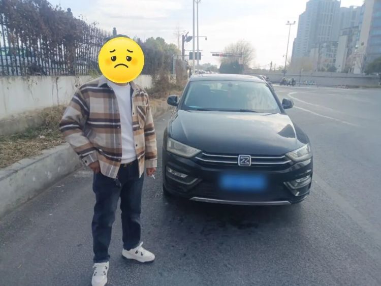 屡教不改！两名男子无证驾驶被拘留！