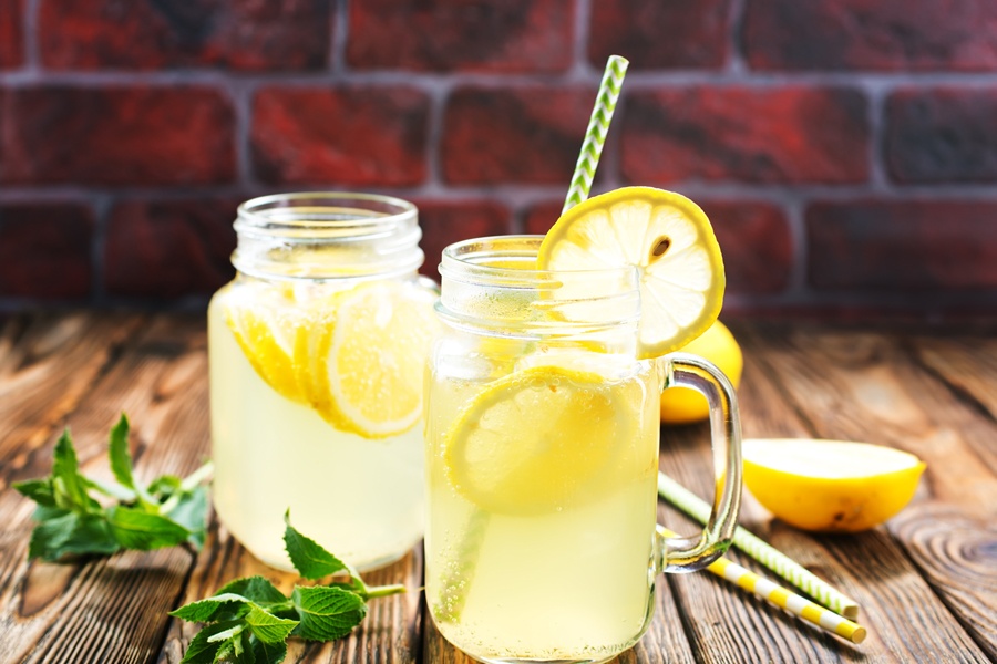 柠檬水虽好，但这几类人不要喝