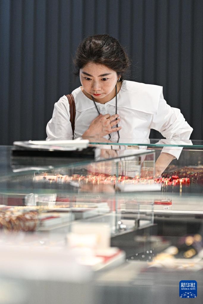 海南离岛免税政策实施15年 累计销售额2864亿元