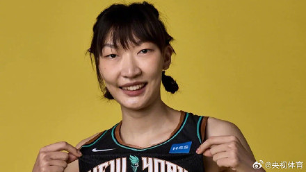 韩旭重返WNBA首秀砍20分