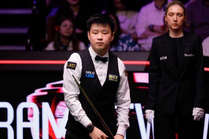 赵心童两阶段9-7领先丁俊晖 &nbsp;“中国德比”今日决胜负